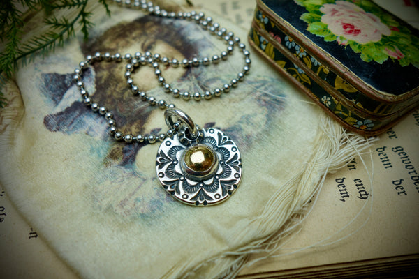 Silver Pendant „GOLD CAB“