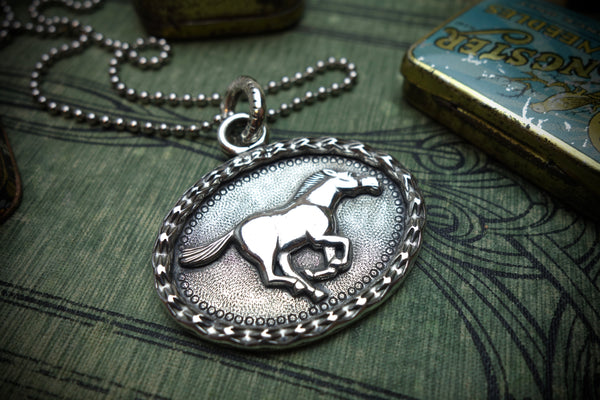 Silver Pendant „UNTAMED HORSE“