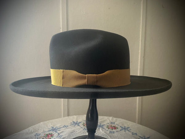 Hat „MAVERICK“, Dark Grey, Yellow Hat Band, Western Weight, Size 60cm