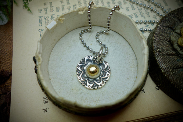Silver Pendant „GOLD CAB“