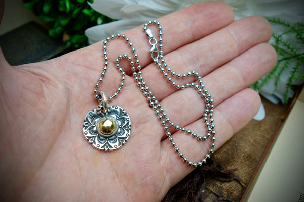 Silver Pendant „GOLD CAB“