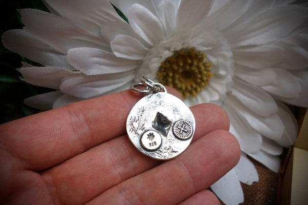 Silver Pendant „DIAMOND CONCHO“