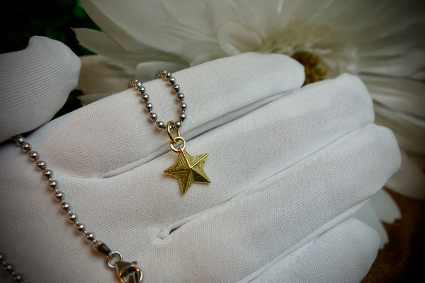 Gold Pendant „STAR“