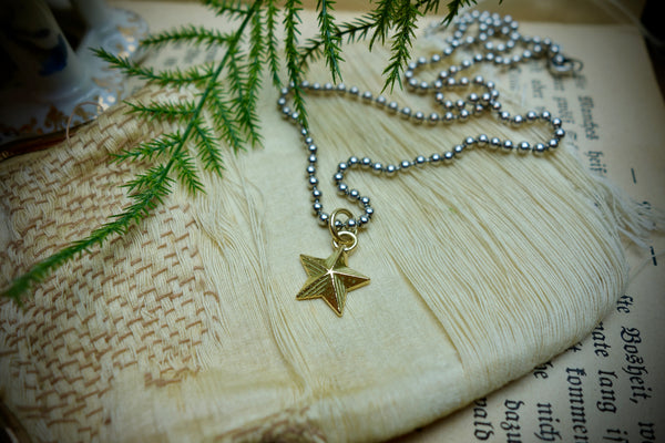 Gold Pendant „STAR“