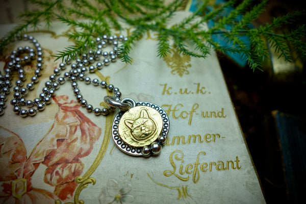 Silver Pendant „GRUMPY KITTY“