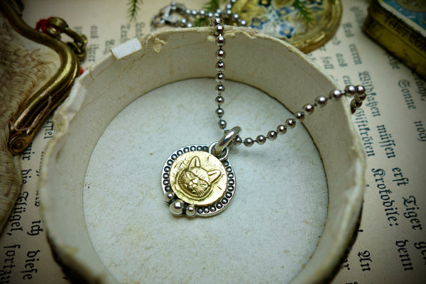 Silver Pendant „GRUMPY KITTY“