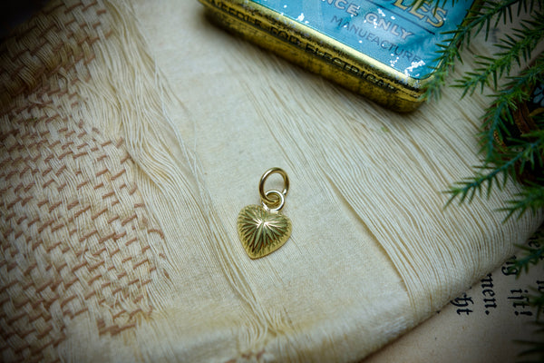 Gold Pendant „HEART“