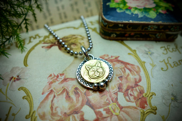 Silver Pendant „GRUMPY KITTY“