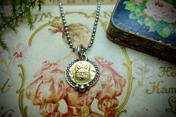 Silver Pendant „GRUMPY KITTY“