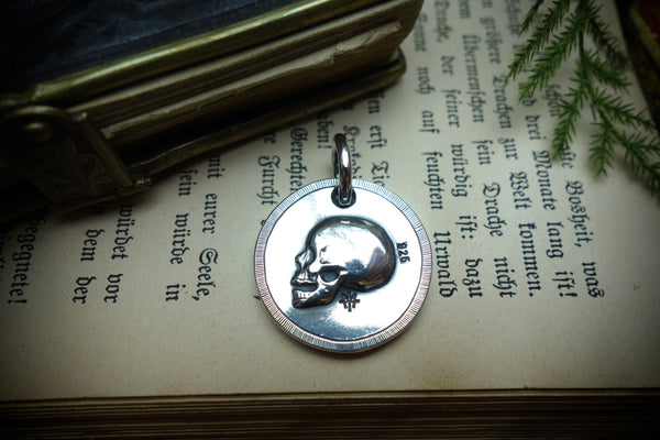 Silver Pendant „DIE BEFORE YOU DIE“