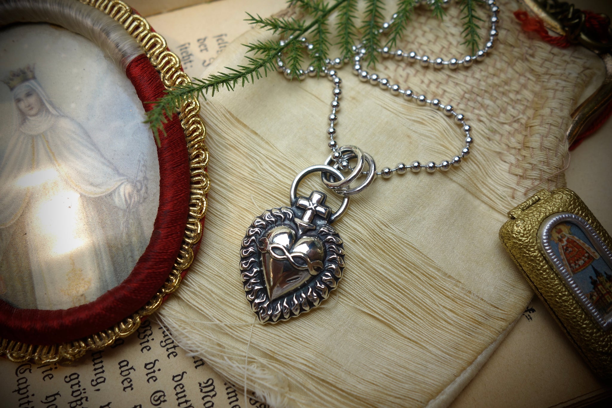 Silver Pendant „SACRED HEART“