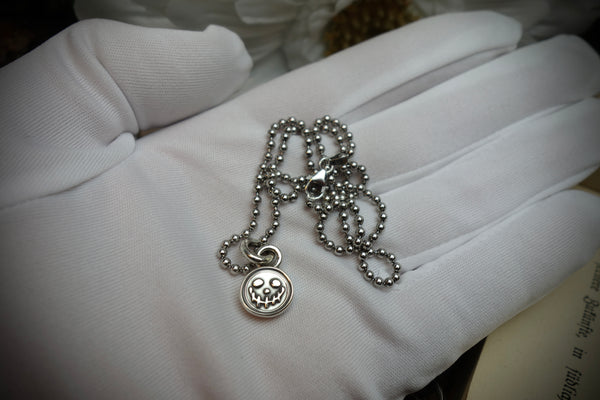 Silver Pendant „QUIRKY ZOMBIE SMILEY“