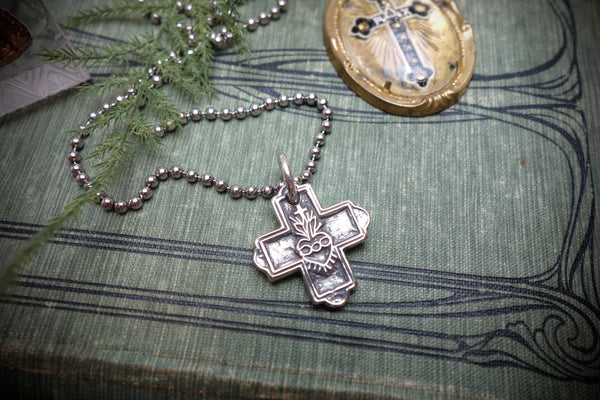Silver Pendant „SACRED HEART CROSS“