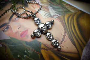 Silver Pendant „SKULL CROSS“