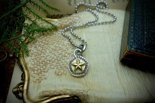 Silver Pendant „GOLDEN STAR“
