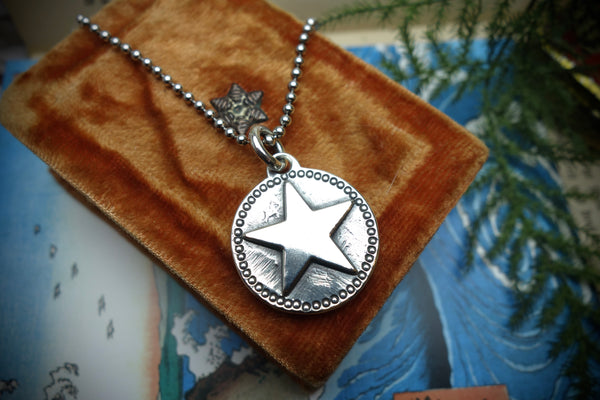 Silver Pendant „STAR MEDAL“