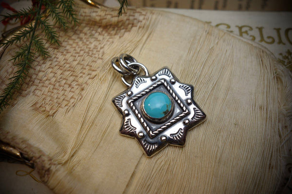Silver Pendant „KINGMAN STAR CONCHO“