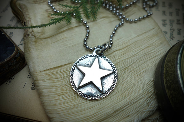 Silver Pendant „STAR MEDAL“