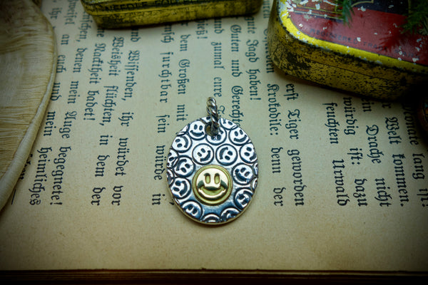Silver Pendant „KEEP SMILING“