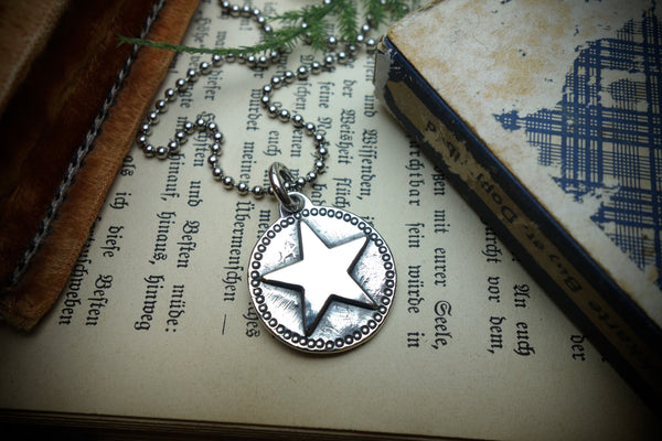 Silver Pendant „STAR MEDAL“