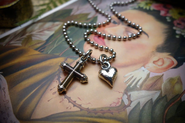 Silver Charm Necklace „FAITH & LOVE“