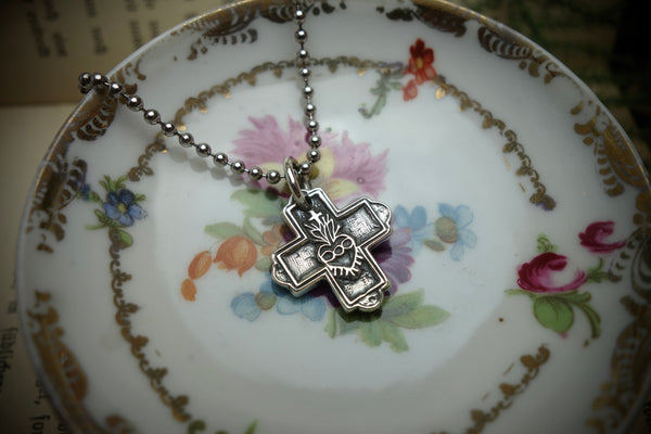 Silver Pendant „SACRED HEART CROSS“