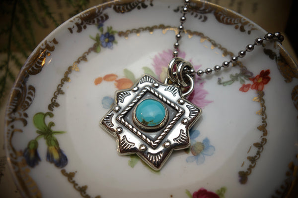 Silver Pendant „KINGMAN STAR CONCHO“