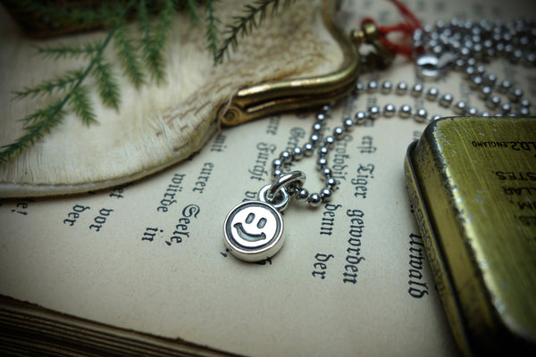 Silver Pendant „KEEP SMILING“