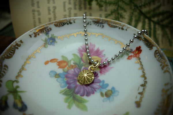 Gold Pendant „GOLDEN CONCHO“
