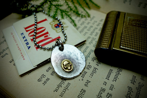 Silver Pendant „GOLDEN SKULL“