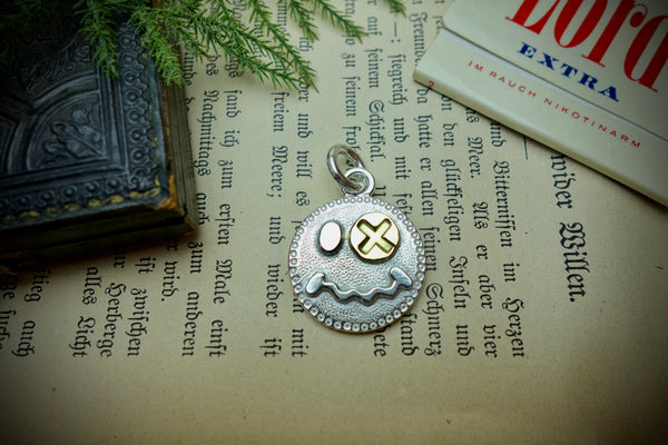 Silver Pendant „STAY WEIRD“