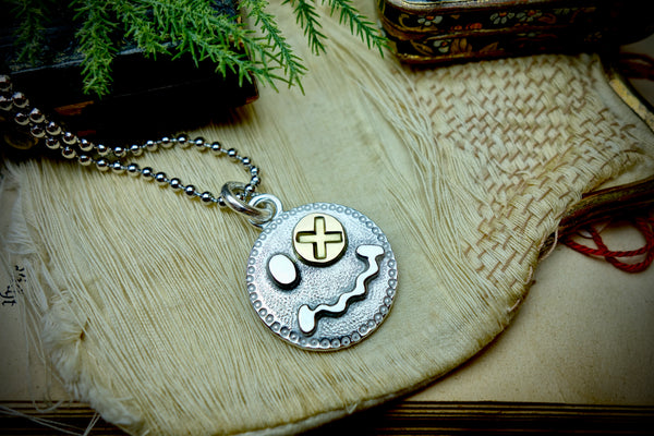 Silver Pendant „STAY WEIRD“