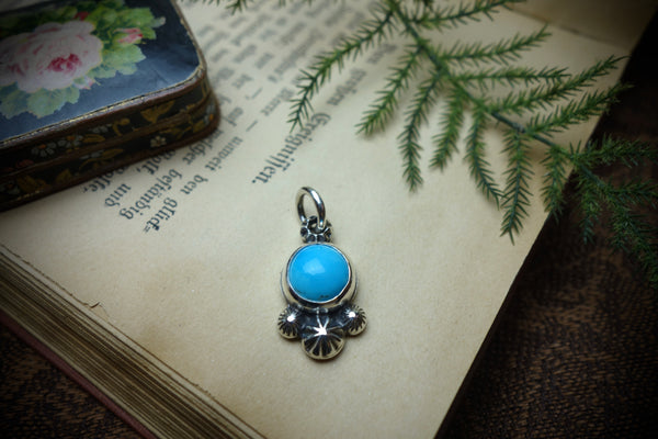 Silver Pendant „SLEEPING BEAUTY“ (Reserviert)