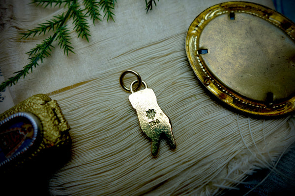 Gold Pendant „WITTY VICTORY“