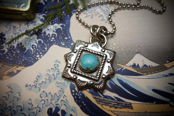 Silver Pendant „KINGMAN STAR CONCHO“