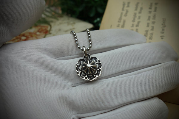 Silver Pendant „CONCHO“
