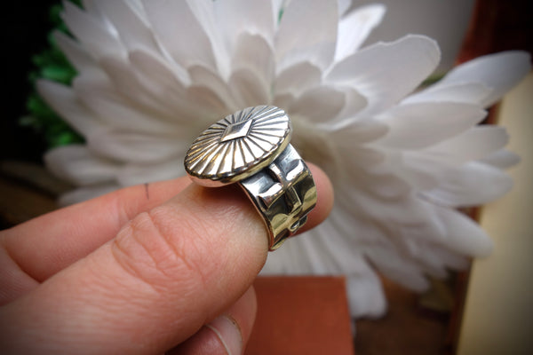 Silver Ring „CONCHO“, U.S. Size 10