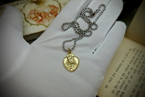 Gold Pendant „ETERNAL LOVE“
