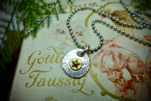 Silver Pendant „GOLDEN STAR“