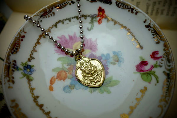 Gold Pendant „ETERNAL LOVE“