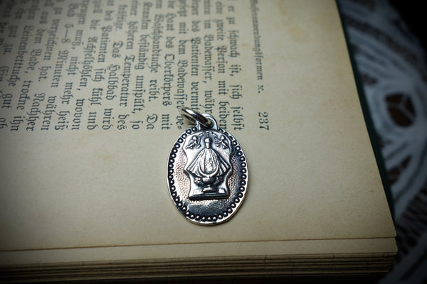 Silver Pendant „OUR LADY OF SAN JUAN DE LOS LAGOS“