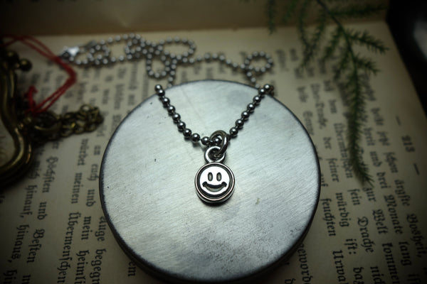 Silver Pendant „KEEP SMILING“