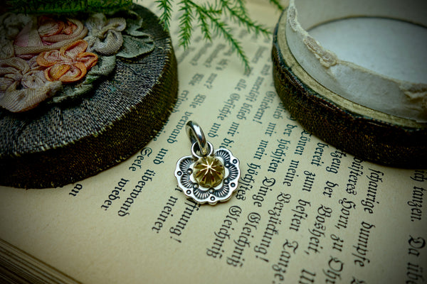 Silver Pendant „GOLDEN CONCHO“
