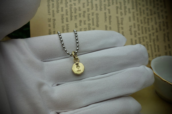 Gold Pendant „GOLDEN CONCHO“