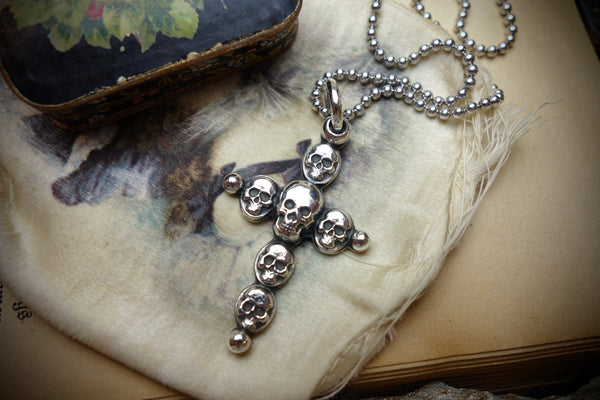 Silver Pendant „SKULL CROSS“