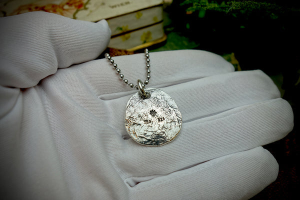 Silver Pendant „GOLDEN SKULL“