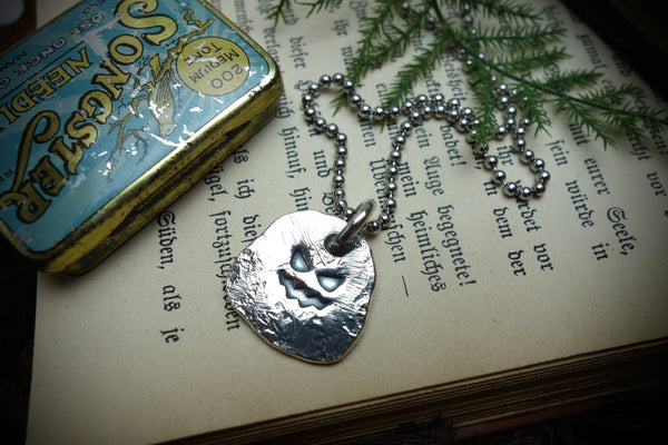 Silver Pendant „AIN‘T NICE“