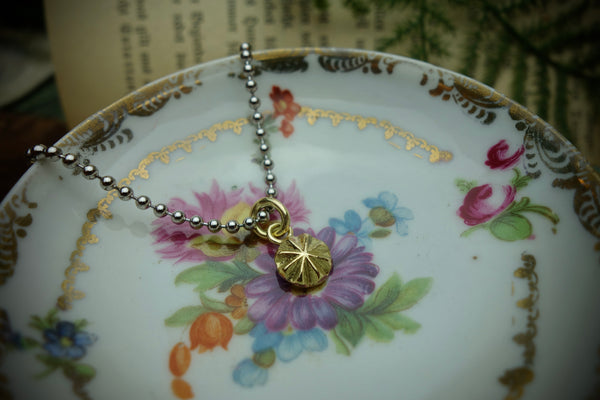Gold Pendant „GOLDEN CONCHO“