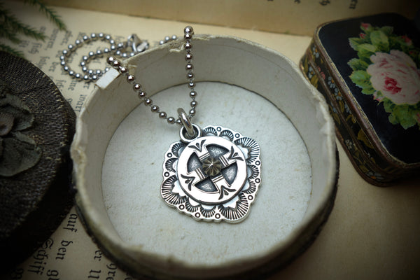 Silver Pendant „MEDICINE WHEEL“