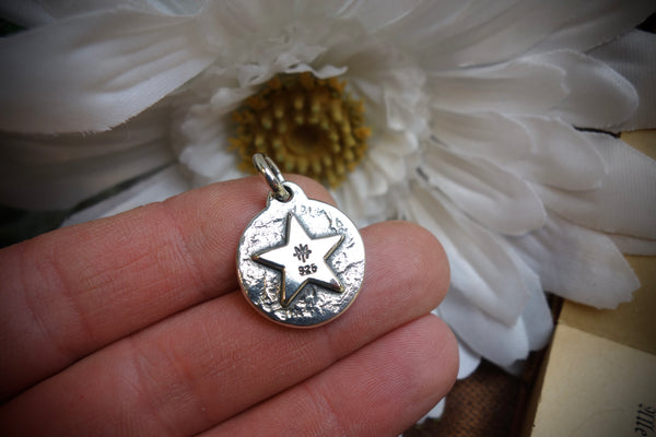 Silver Pendant „KEEP SMILING“